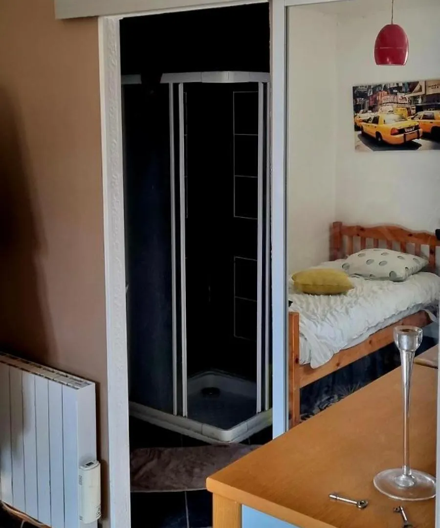 Joli Studio Dans Ma Maison Limonest Séjour chez l'habitant