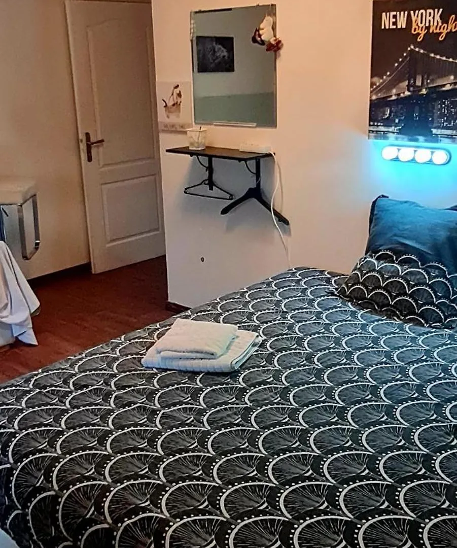 Joli Studio Dans Ma Maison Limonest France